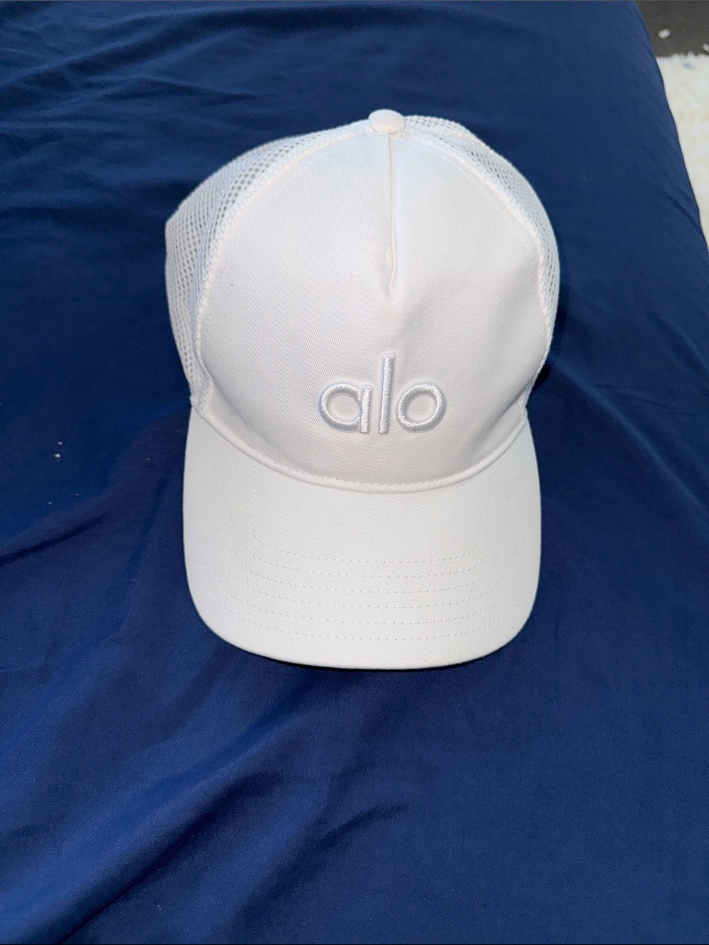 ALO Yoga Kids White Mesh Logo Cap